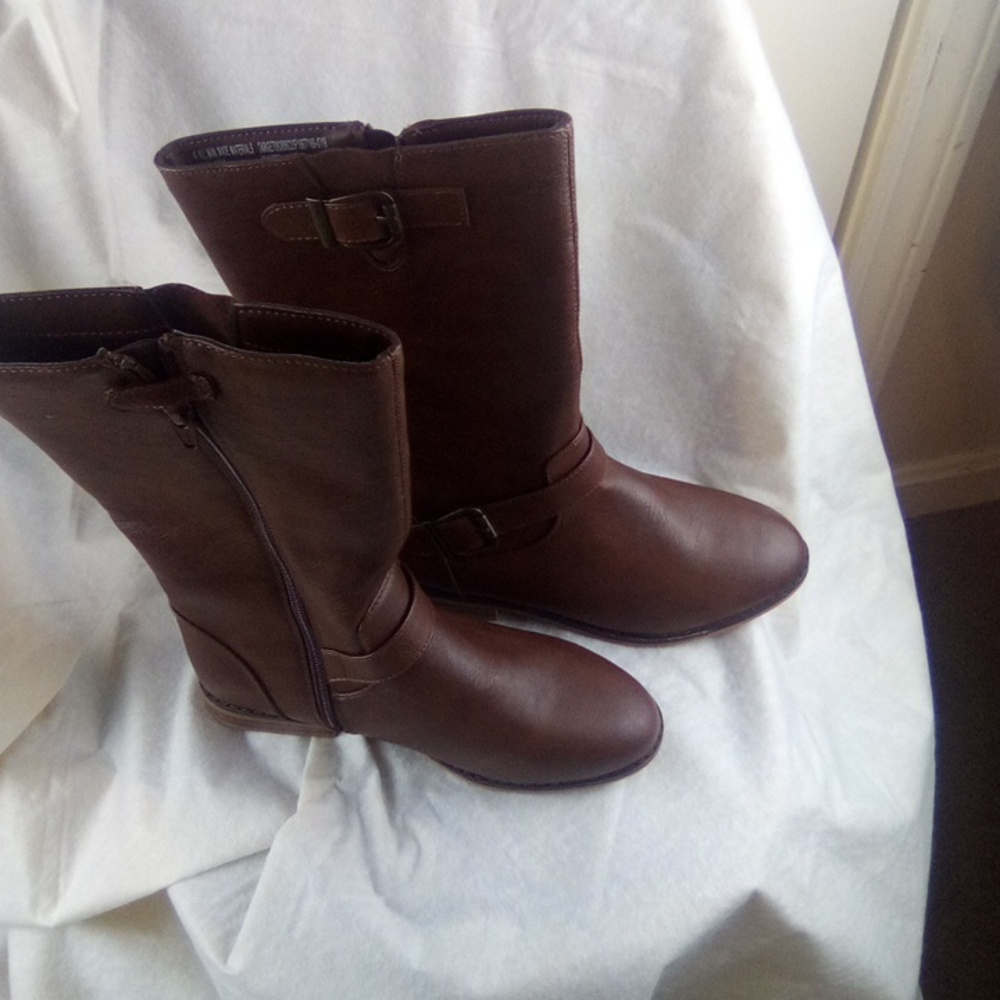 CAT & JACK BOOTS - Picture 5 of 5